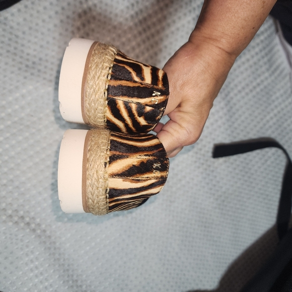 KENNETH COLE EUC WOMENS SZ 9 NEW YORK JAXX LOAFERS SHOES - Picture 6 of 10